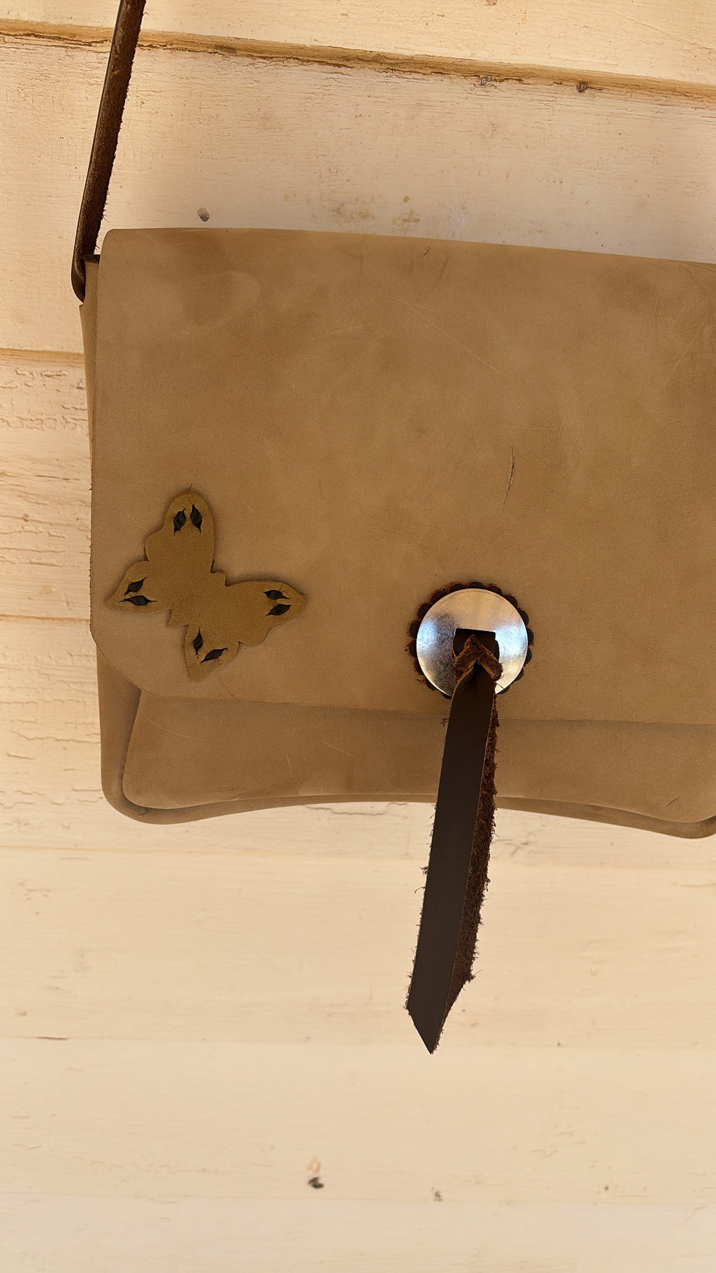 TAN BUTTERFLY CROSSBODY